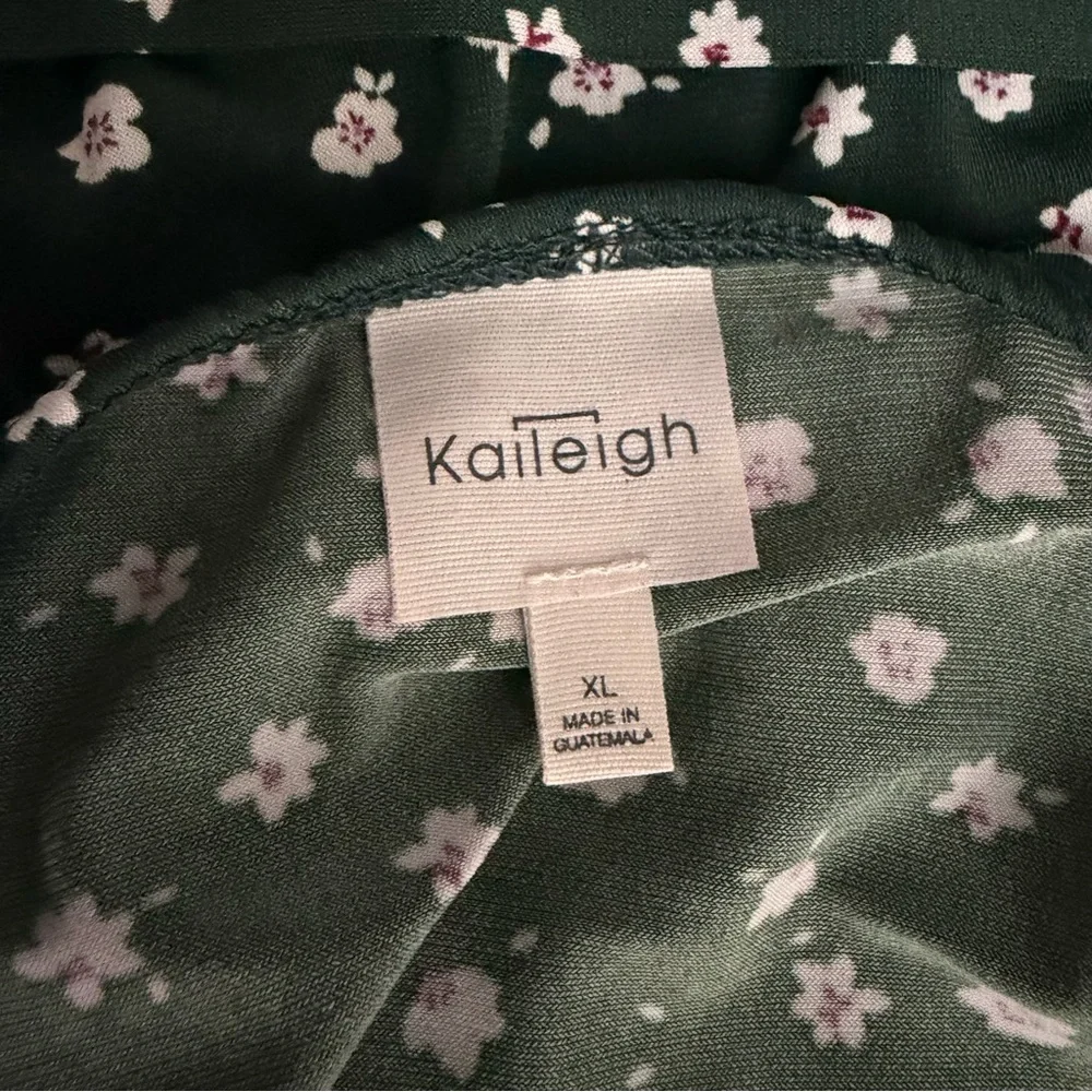 Kaileigh Rochelle Jumpsuit Size XL Dark Green Floral Waist Tie Wide Leg Stretch - Picture 7 of 8